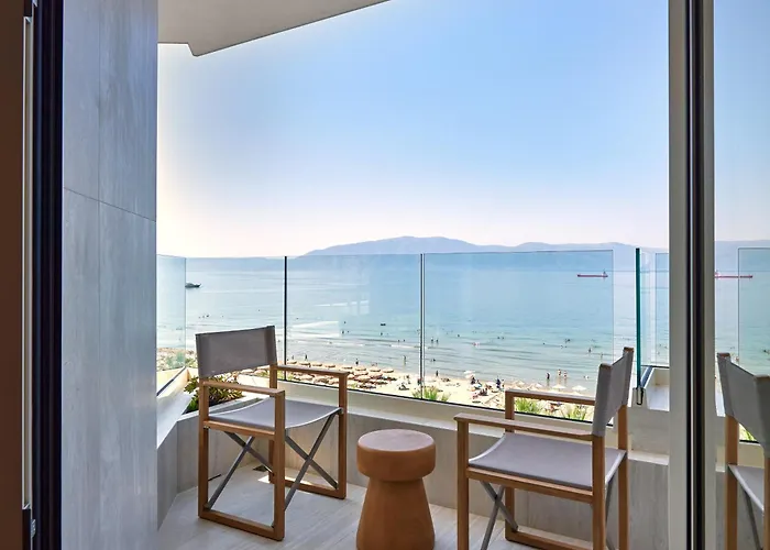 Valis Coast Residences Wlora