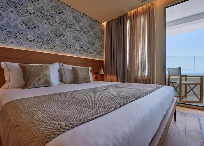 Valis Coast Residences Wlora