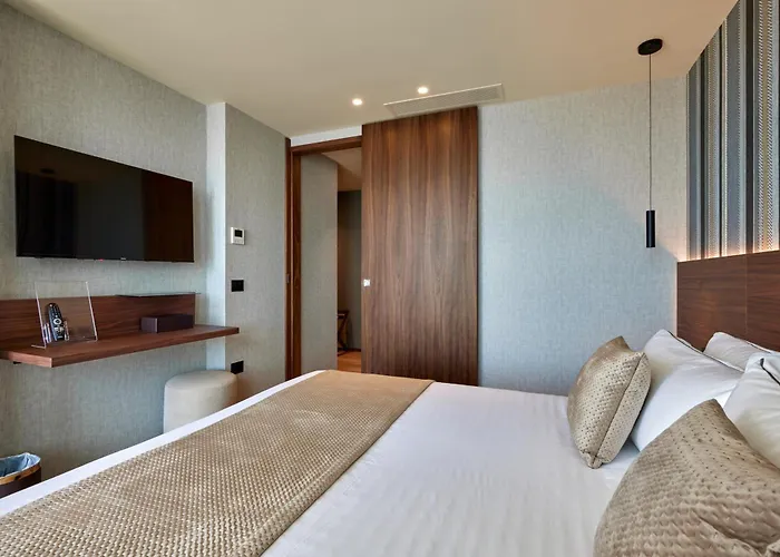 Valis Coast Residences 3* Wlora