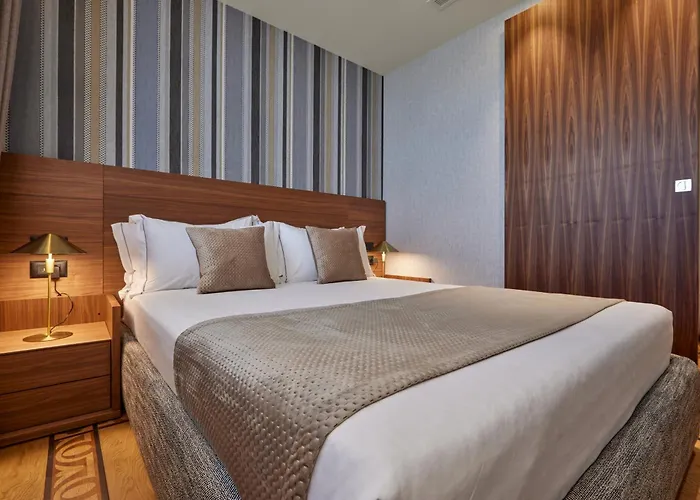 Valis Coast Residences Wlora