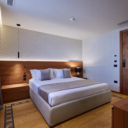 Aparthotel Valis Coast Residences 3*