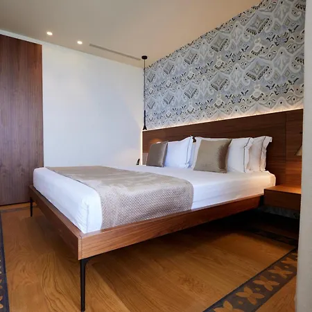 Valis Coast Residences 3*