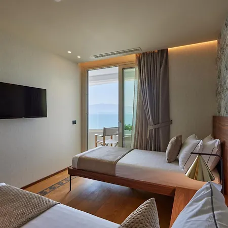 Valis Coast Residences מלון דירות Vlorë